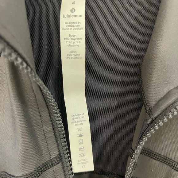 Black lululemon zip up - Picture 5 of 5